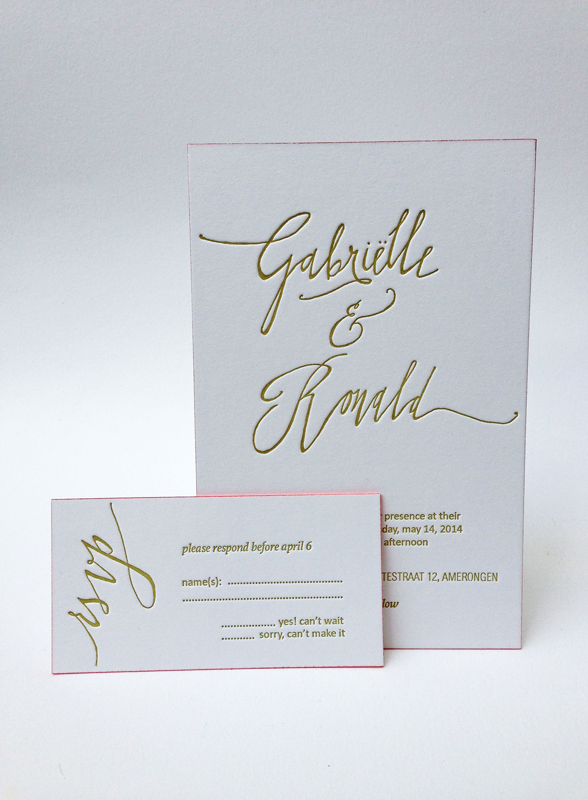 Letterpress-huwelijkskaart-goud-calligrafie-sierlijk2