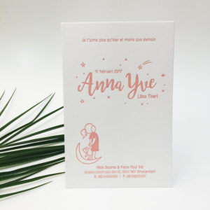 letterpress-geboortekaartje-anna-yve-roze-maantje-meisjemetbeer-meisje-sterren